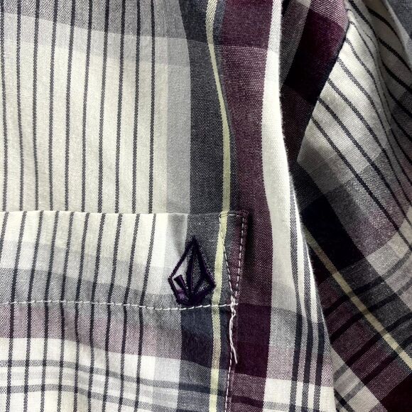Volcom Lightweight‎ Long Sleeve button Up Flannel Shirt Mens Size XL - Picture 4 of 11